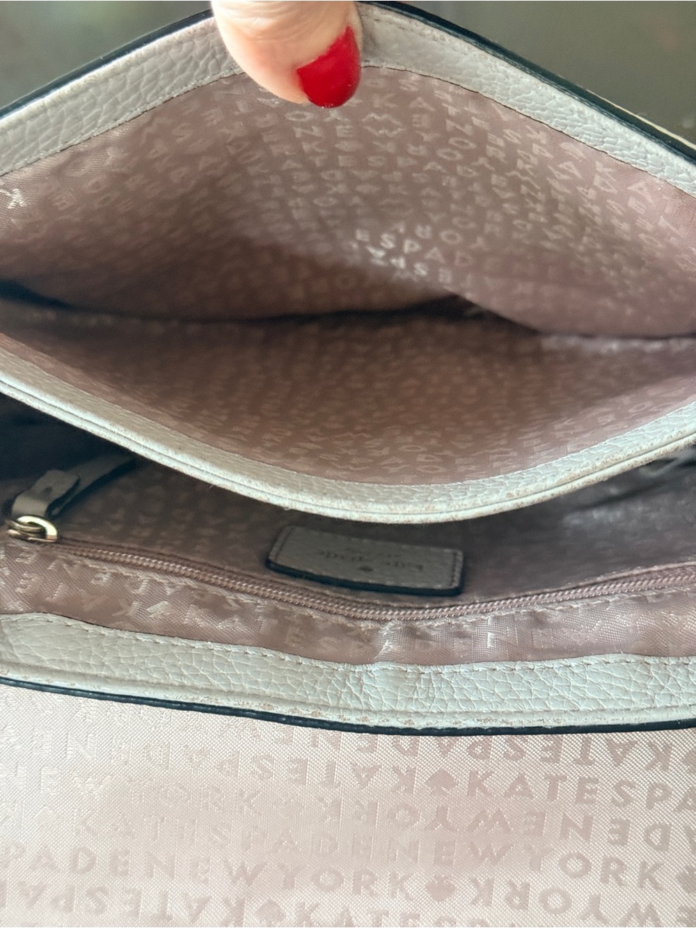 Kate Spade Black & Taupe
Two-Tone Leather cross body
Saddle Bag In EUC - Picture 9 of 14